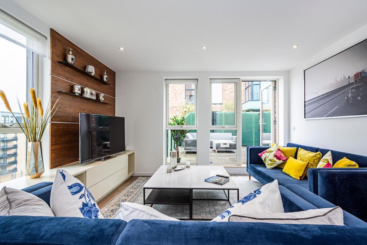 Apartament Chiswick Park 3 Bed 3 Bath West London - Parking Zewnętrze zdjęcie